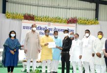 लॉकडाउन के दर्द से मुरझाए चेहरे रोजगार मेले में खिले