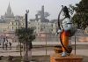 जानिए भूमिपूजन के निमंत्रण पत्र पर PM नरेंद्र मोदी के साथ किस-किस का है नाम