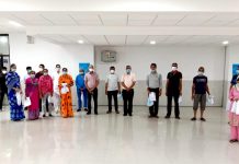 मेडिकल कॉलेज से स्वस्थ होकर 11 कोरोना योद्धा अपने घर पहुंचे