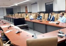 रतलाम में कोविड-पेशेंट के प्लाज्मा थेरेपी से उपचार की तैयारी, प्लाज्मा डोनर्स के साथ बैठक आयोजित की गई