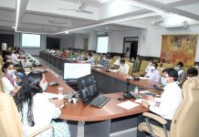 सीएम हेल्पलाइन में संतुष्टिदायक निराकरण करें, शिकायत अटेंड नहीं करने पर अधिकारी के विरुद्ध कार्रवाई की जाएगी