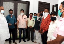 टेक्स माफी की मांग, रतलाम जिला बस एसोसिएशन ने विधायक चेतन्य काश्यप को ज्ञापन सौंपा