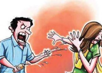 पत्नि पर एसिड फेंकने वाले पति की जमानत निरस्त…