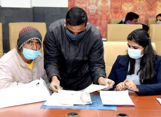 जिला स्तरीय जनसुनवाई में 36 आवेदनों के निराकरण हेतु संबंधित विभागों को निर्देशित दिए