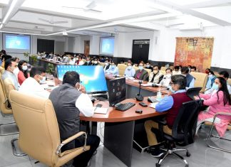 कलेक्टर ने खाद्य एवं औषधि निरीक्षक को चेताया, आमजनता के स्वास्थ्य को ध्यान में रखते हुए करे कार्य….