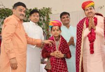 जीव मैत्री परिवार रतलाम का वार्षिक मिलन समारोह वरोठ माता मंदिर में संपन्न….