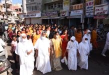 जय-जयकार के उदघोष से श्रमण संघीय प्रवर्तक प्रकाश मुनिजी म सा निर्भय की अगवानी