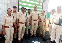 आबकारी विभाग द्वारा 50 हजार रूपए से अधिक की मदिरा और महुआ लहान जब्त
