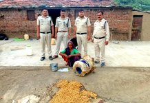 आबकारी विभाग द्वारा अवैध मदिरा जब्त…