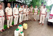 आबकारी विभाग द्वारा 43 हजार रूपए की अवैध मदिरा एवं महुआ लहान जब्त
