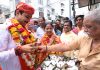 महापौर प्रत्याशी प्रहलाद पटेल ने जनसंपर्क के दौरान कहीं चाय पी, तो कहीं खाई जलेबी…