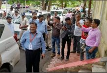 कांग्रेस ने लगाया स्ट्रांग रुम के मार्ग के दो दरवाजों की सील टूटने का आरोप, जानिए क्या है मामला…