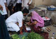 झमाझम बारिश में महापौर उम्मीदवार मयंक जाट पर लगी आशीर्वाद की झड़ी…