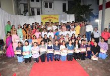 पं हर्ष दशोत्तर स्मृति प्रतिभा सम्मान समारोह संपन्न, सर्वब्राह्मण महासभा रतलाम द्वारा 105 प्रतिभाएं सम्मानित