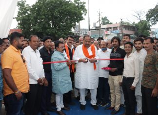 प्रधानमंत्री नरेंद्र मोदीजी के व्यक्तित्व एवं कृतित्व पर भाजपा ने लगाई प्रदर्शनी….