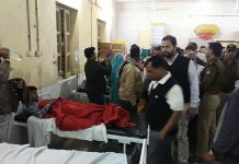 सातरूंडा दुर्घटना – कलेक्टर तथा एसपी तत्काल मौके पर पहुंचे, घायलों को फौरन जिला चिकित्सालय पहुंचाया…