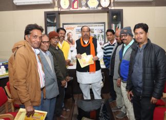 24 कुण्डीय गायत्री महायज्ञ की धर्मध्वजा का पूजन, वंदन एवं स्थापना कल…