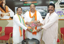 विधायक दिलीप मकवाना एवं भाजपा जिलाध्यक्ष राजेंद्र सिंह लुनेरा ने विधायक चेतन्य काश्यप का स्वागत कर जताया आभार..