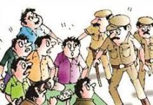 सैलाना में अवैध रुप से बडे पैमाने पर सट्टा टेबल संचालित कर सट्टा करने वालो के विरुद्द की गयी कार्यवाही