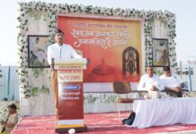 “संघ को आपकी प्रशंसा नहीं समाज में आपकी भूमिका चाहिए” – दीपक विस्पुते