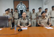 10 माह की मासुम बच्ची का अपहरण कर हत्या कर उसे कुए मे फेंकने वाला आरोपी रतलाम पुलिस की गिरफ्त मे..