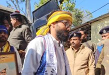 सैलाना विधायक कमलेश्वर डोडियार गिरफ्तार, बिना अनुमति प्रदर्शन करने के मामले में प्रशासन ने की कार्यवाही..