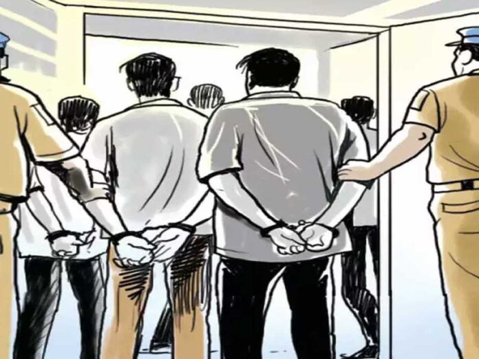 f19fe8f1-19b8-4dbc-92e3-a7d21713244e_accused arrested